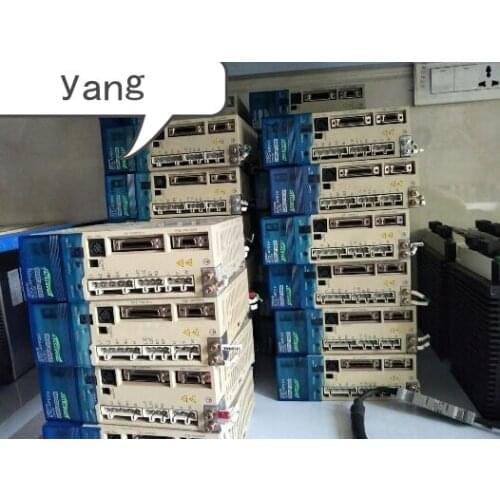 Servo drive R7D-AP04H , used one ,90% appearance new ,3 months warranty , in stock