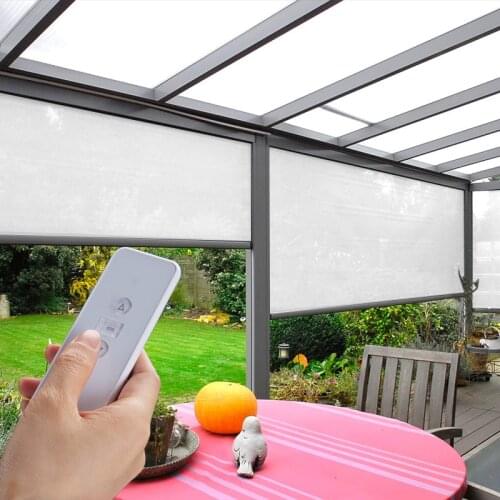 2021 New Arrival Outdoor Wind-Proof Waterproof Electric Roller Blinds with Cover Remote Control Customized Size Shades