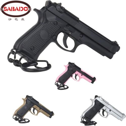 1:4 M92 Gun Model Keychain Keyring Pistol Shape Decorative Chain Kids Holiday Gifts Toy Outdoor Hunting Bag Clothing Accessories