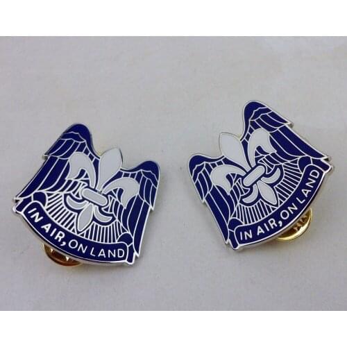 US army 82nd Divisions Headquarters Battalion Badge Airborne Division Hat Pin