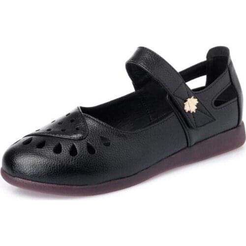 New Plus Size Hollow Cowhide Summer Leather Sandals Women Casual Sandals Comfortable Soft Flat Mother Shoes Woman Summer Sandals