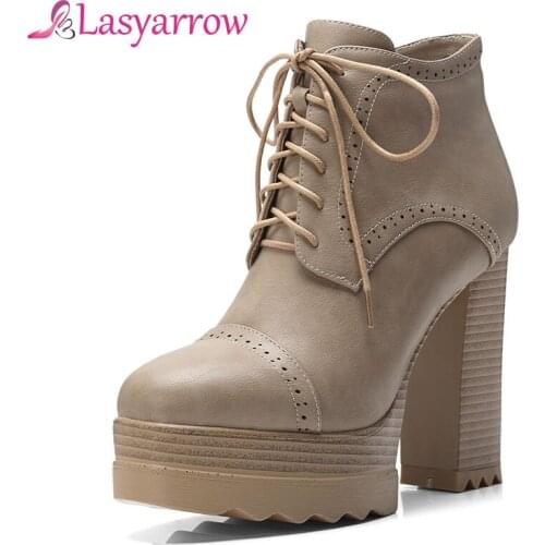 Lasyarrow Platform Women Shoes Fashion Retro High Heels Autumn Winter Ankle Boots Thick High Heels Round Toe Womens Shoes F415