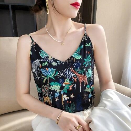 2021 New Leaf Silk Camisole Female Instgram Trend Large Size V-neck Vest Underneath Small Floral Blouse Summer Women Summer Top