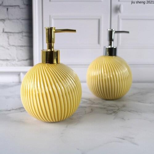 Creative Embossed Ceramic Lotion Bottle Yellow Twill Liquid Soap Bottle Bathroom Shampoo Shower Gel Bottled Bathroom Accessories
