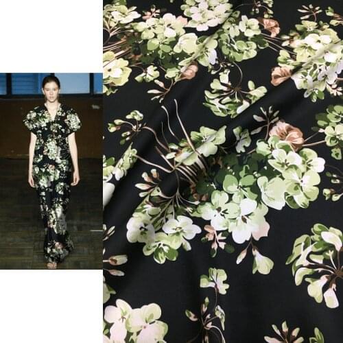 Hydrangea scarf sewing material printing black green stretch digital printing cloth twill mulberry silk high fashion fabric
