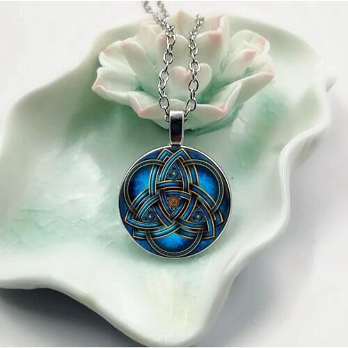 2019 new fashion trinity glass pendant necklace high quality necklace