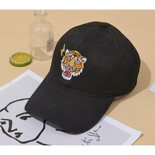 High Quality Korean Men and Women Couple Tiger Head Embroidery Baseball Caps Outdoor Sun Hats Outdoor Personality Wild Caps