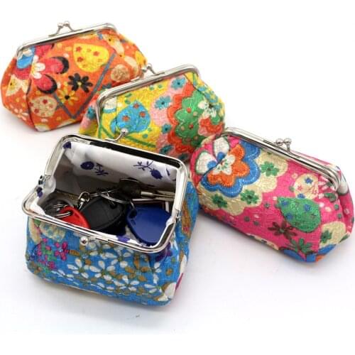 Lady Vintage Embroidered Coin Purse Women Creative Hasp Flower Small Purse Hand Lipstick Makeup Storage Bag Key Card Holder