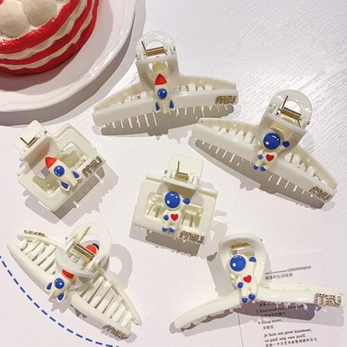 Astronaut Rocket Hair Claw New Cartoon Love Astronaut Hair Claw Large White Shark Clip Hollow Hair Clip Women Hair Accessories