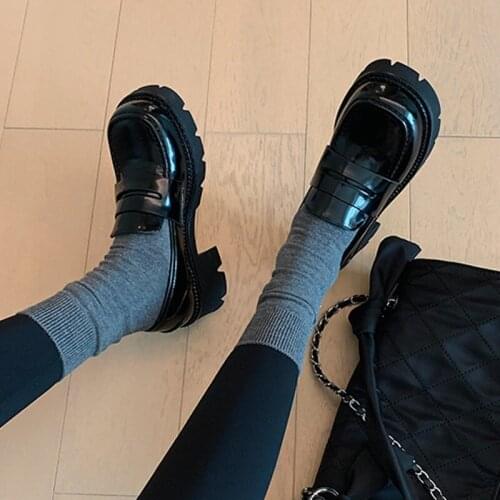 Mezereon Thick Bottom Creepers Leather Women Shoes Square Heel Platform Simple Shoes Slip On Japanese Style Loafers Round Toe