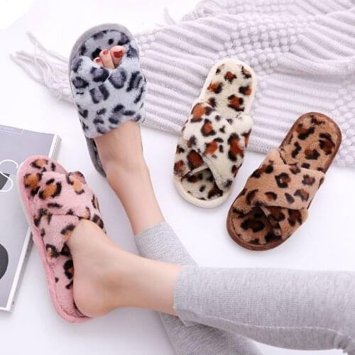 JIAYAN Womens Shoes Slippers Indoor Slippers Faux Fur Fashion Warm Shoes Slip On Flats Female Slides Furry Slippers Leopard