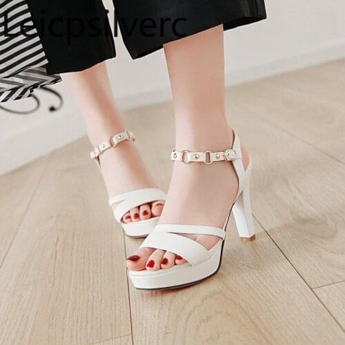 Womens Sandals summer new style Fashion Solid Open toe Buckle Thick heel High heel Womens shoes plus size 34-43