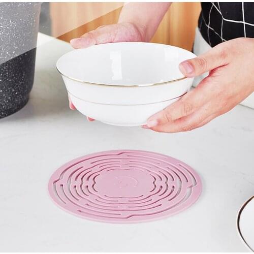 Hollow Out Heat Insulation Pad Thickened Anti-slip Silicone Insulation Mat Table Dinner Mats Kitchen Accessories