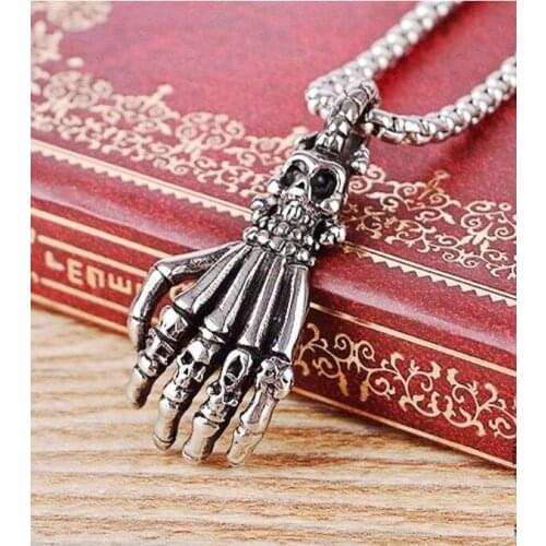 European and American Punk Gothic Jewelry Personalized Skull Head Ghost Claw Palm Exaggerated Pendant Necklace
