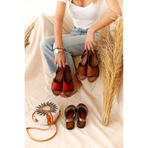 2021 New Women Sandals Kaia Leather Red Sandals For Women Open Toe Ergonomic Pattern Summer Shoes Four Color New Model