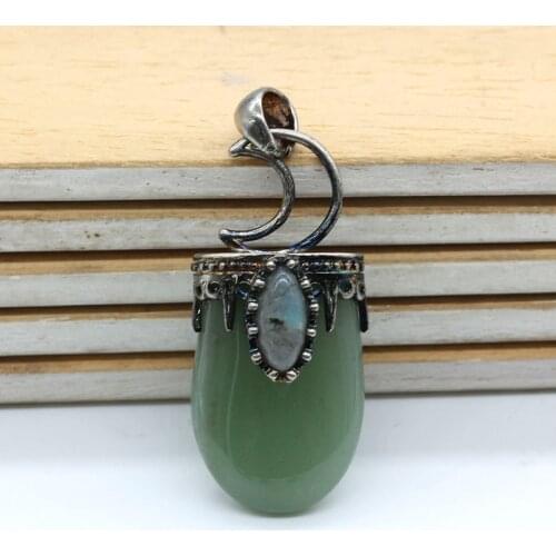 Trendy-beads Vintage Silver Plated Half Moon Oval Natural Green Aventurine Pendant Guardian Jewelry