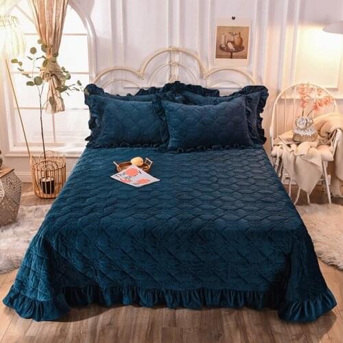 1pcs soft velvet thicken winter bed covers Ruffle bed Plaid Linens Bedspread on the bed blanket quilt Bedspreads for bed sheet