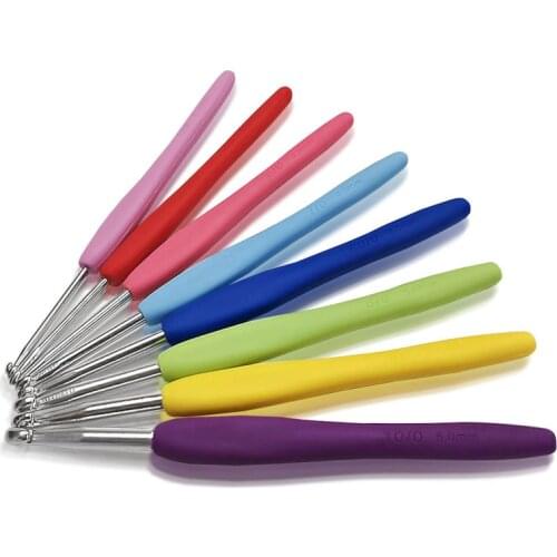 8PCS 2.5mm-6.0mm Cola Crochet Hooks Knitting Needle Kit Sweater Needle Weaving Tool Plastic Soft Handle Color Aluminum Crochet