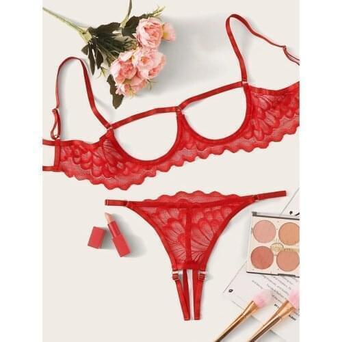Sensual Lingerie Woman Lenceria Mujer Hollow Out Lace Bra And Crotchless G string Underwear Set Erotic Lingerie Sexy Sleepwear