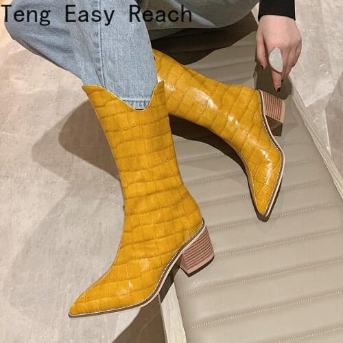 2021 New Autumn Winter Big Size Womens Shoes Stone Print Wedges High Heel Ankle Boots Fashion Slip on Pointed Toe Short Boots