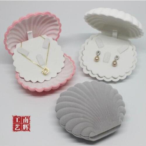 100pcs/lot Big Size Sea Shell Shape Velvet Jewelry Box Stud Earrings Necklace Bracelet Pendant Jewelry Display Rack Storage Box