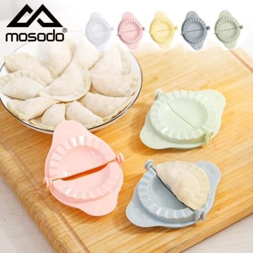 Mosodo 5pcs/lot Multifunction Plastic Ravioli Mould kitchen cooking tools pastry tools plastic creative hand packaging