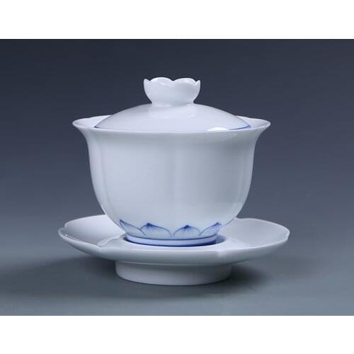 Jingdenzhen Tea Cup Handpainted Lotus Blue and White Porcelain Chinese Tea Making Cup Advanced Tea Tureen Gift Cup Saucer Set
