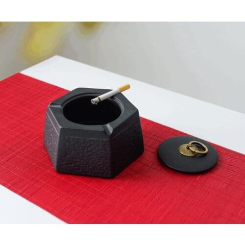 Ceramic Chinese Retro Simple Ashtray with Lid Personality Tea Table Ash Tray Household Merchandises Gift Supply