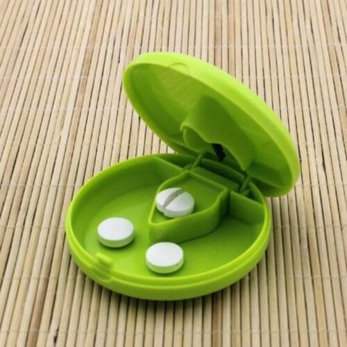 Round Mini Pill Box Medicine Box Cutter Crusher Powder Medicine Tablets Cut Splitter Grinder Divider Storage Case Cutting Table