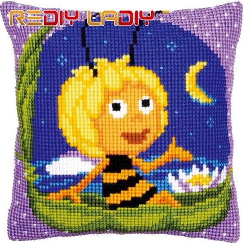 Cross Stitch Cushion Cartoon Bee Pillow Chunky Cross Stitch Kits Acrylic Yarn Pillow Case Cross-Stitch Needlepoint Arts & Crafts
