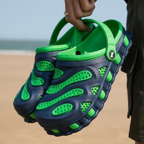 Big size Outdoor Sandals Men Slip On Garden Beach Clogs Men Sandals Green Lightweight Shoes Man Wading Slippers sandalias hombre