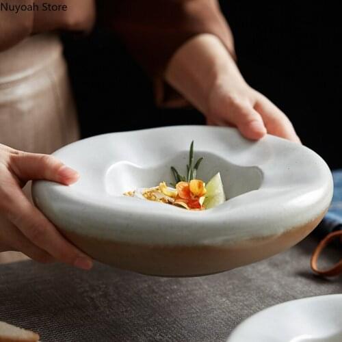 Irregular Ceramic Bowl and Plate Shaped Tableware 8.5 Inch Salad Bowl Restaurant Round Tray Home Decoration Dinner Plate