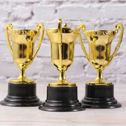 20Pcs Kids Rewards Trophies Practical Childrens Bonus Toys (Golden)