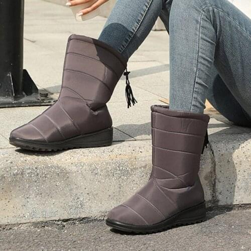 Winter Womens Boots Medium Calf Snow Boots Slope Heels Womens Warm Fur Tassel Womens Boots Shoes