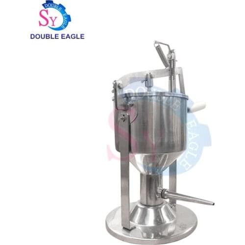 Best Selling Commercial Small Manual Biscuit Cream Filling Machine/Hand Jam Filled Cake Injection Tool