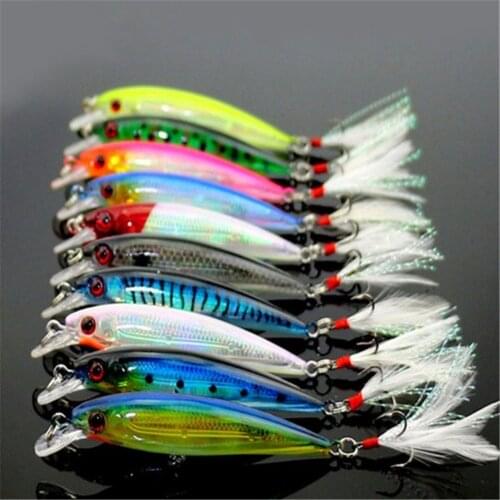 1pcs Minnow Fishing Lures 7.2g/9cm Man-made Hard Bait with Feather Wobblers Quality Crankbaits Treble Hook Carp Fishing Tackle