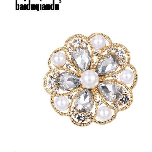Baiduqiandu New Arrival Simulated Pearl and Crystal Flower Brooches Fashion Ornament Jewelry Wedding Accessories