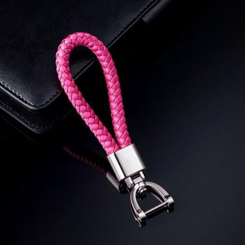 Hand Woven Leather Car Keychain For Daewoo Matiz Nexia Lanos Nubira Lacetti Metal 360 Degree Rotating Horseshoe Buckle Key Chain