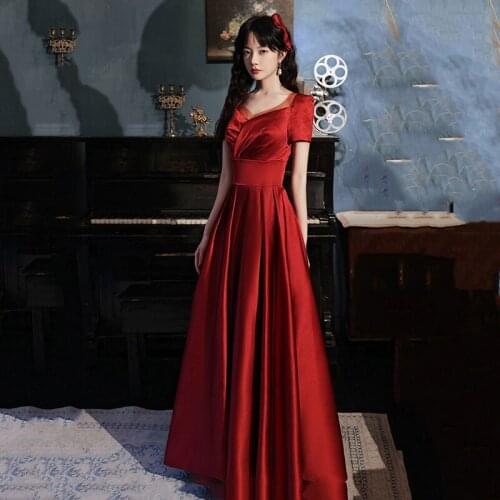 Sexy V-Neck Qipao Folds Pleated Bridal Wedding Party Dress Gown Backless Charming Cheongsam Long Elegant Bandage Robe De Soiree