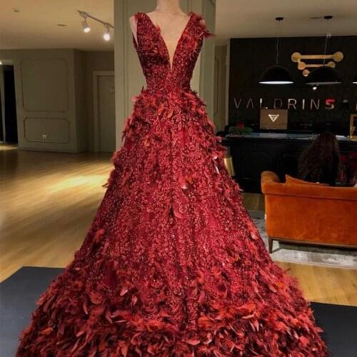 Luxury Red Feather Prom Dresses V Neck Sleeveless Sequins Appliques Formal Evening Dress Sexy A Line Party Robes Gowns