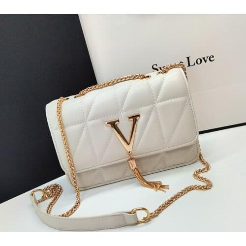 Design Sense Messenger Small Bag Summer 2021 New Small Square Female-Ins Fragrant Quilted Soft Leather PU Leather with Chain