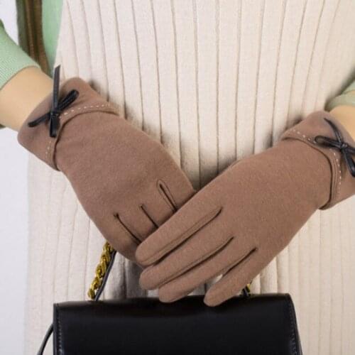 Soft Plush Winter Women Gloves Bowknot Warm Touch Screen Gloves Female Windproof Full Fingers Mittens Driving Ski Girls Ladies
