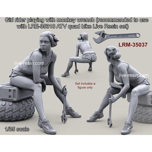 1/35 Girl rider playing with monkey wrench, No tires and oil drums, Resin Model Soldier GK, Unassembled and unpainted kit