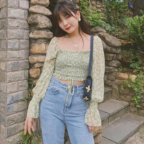 Women Floral Print Pleated Blouses Female Square Collar Short Chiffon Long Slevee Blouses Streetwear Off Shoulder Cropped Tops