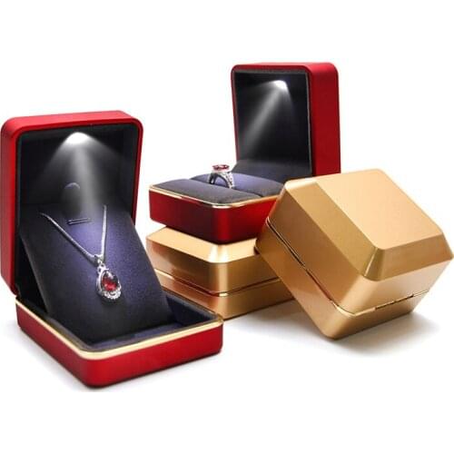 New Arrivals Hot Sale Necklace Pendant Ring Box Plastic LED Light Jewelry Gift Packaging Display Cases Wholesale