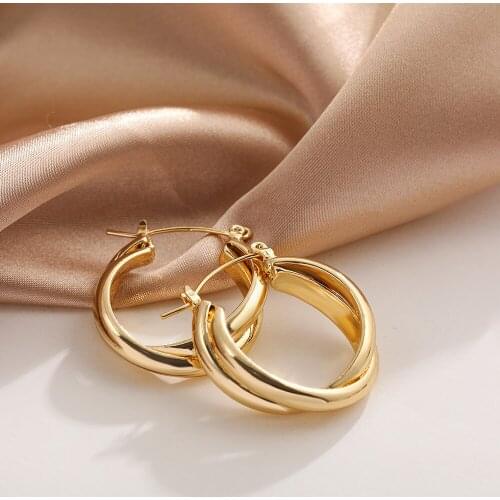 2021 Korean Style Gold Color Metal Hoop Earrings For Women Vintage Punk Twist Simple Charm Earrings Party Jewelry Gifts