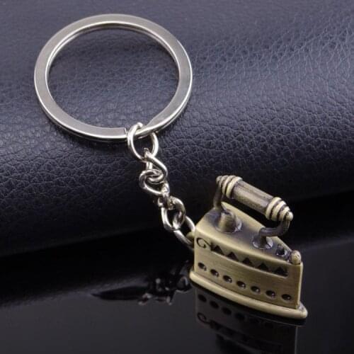 Classical Fashion Iron Personality Keychain For Unisex Alloy Creative Keyrings Decor Bags Car Keys Crafts Jewelry Gifts New