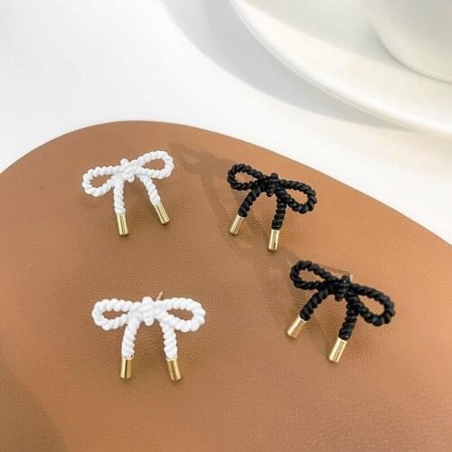 2021 New Arrival Stud Earrings Fashion Bowknot Metal Black White Classic Simple Elegant Women Female Jewelry