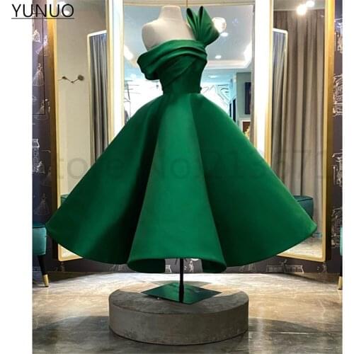 YUNUO Green Satin Saudi Arabia Evening Dresses платье Long Pleats Puffy Short Prom Dress Tea Length One Shoulder فساتين السهرة