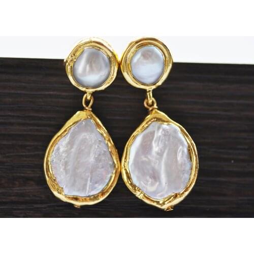 Z10486 24mm White Coin Pearl Gold-Plating Dangle Earring